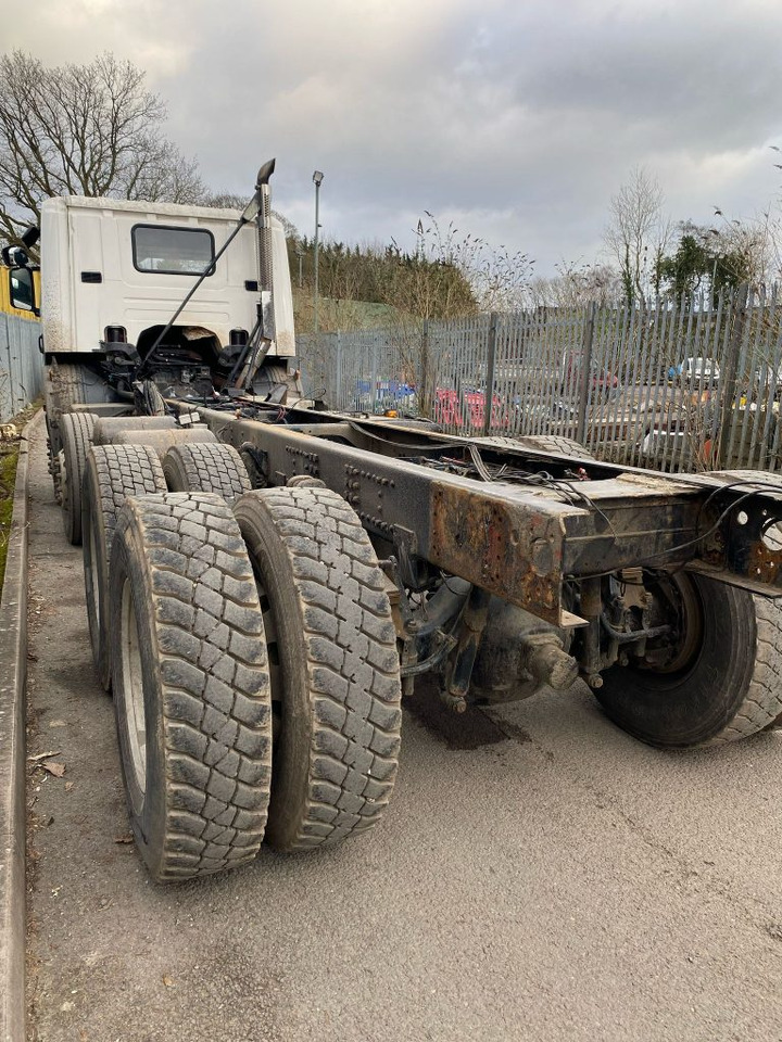 Scania P360 8x4 Chassis Cab - משאית עם שלדת תא: תמונה 3 Scania P360 8x4 Chassis Cab - משאית עם שלדת תא: תמונה 3