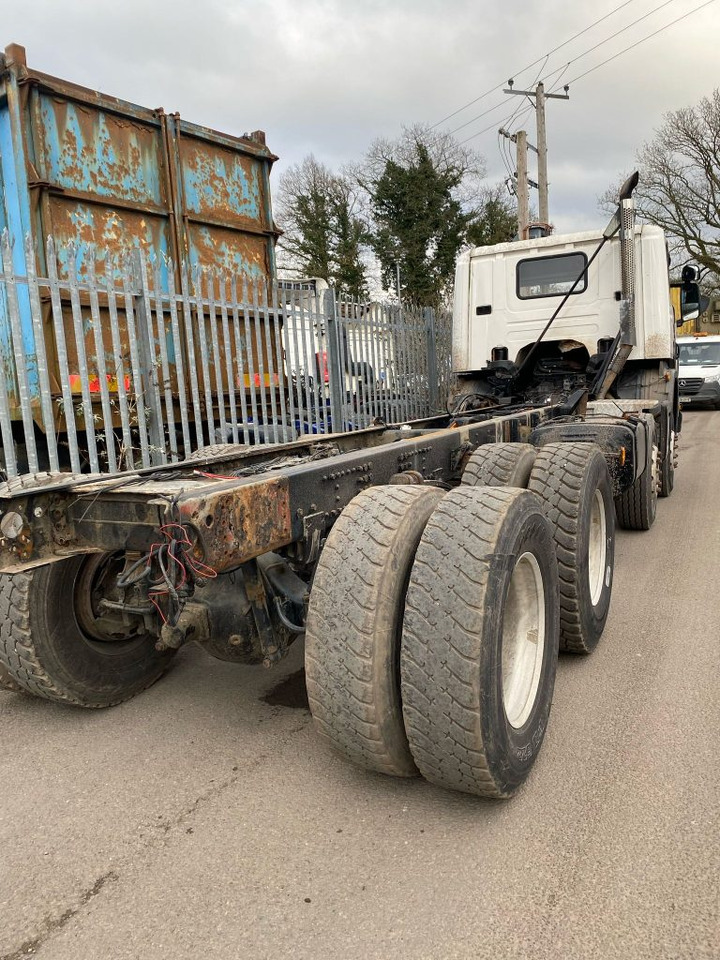 Scania P360 8x4 Chassis Cab - משאית עם שלדת תא: תמונה 4 Scania P360 8x4 Chassis Cab - משאית עם שלדת תא: תמונה 4