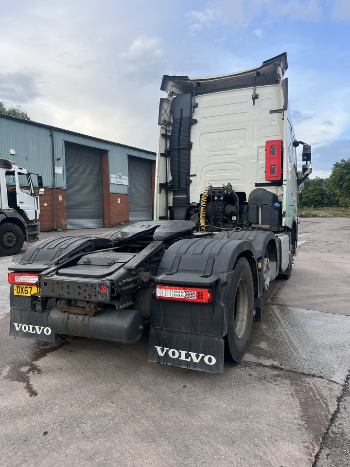 Volvo FH 500 6x2 Tractor Unit - יחידת טרקטור: תמונה 4 Volvo FH 500 6x2 Tractor Unit - יחידת טרקטור: תמונה 4