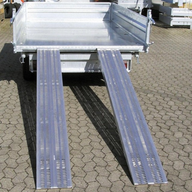 Brenderup 3-Seitenkipper, TT5325ATB2700, 2,7 to. H+E-Pumpe,325x180x35cm - קרון נגרר עם מזהיר: תמונה 4 Brenderup 3-Seitenkipper, TT5325ATB2700, 2,7 to. H+E-Pumpe,325x180x35cm - קרון נגרר עם מזהיר: תמונה 4