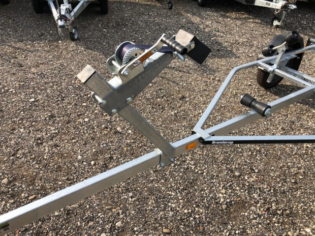 Brenderup Brenderup Premium 150600UB, 600 kg ZG, 100 km/h, 4,7m - נגרר לסירה: תמונה 4 Brenderup Brenderup Premium 150600UB, 600 kg ZG, 100 km/h, 4,7m - נגרר לסירה: תמונה 4