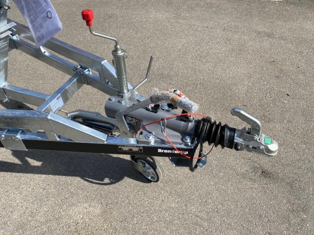 Brenderup Brenderup Premium Bootsanhänger 303500TB SRX mit Superrollen, 3,5 to. 8,7m/ 30 Fuß - נגרר לסירה: תמונה 2 Brenderup Brenderup Premium Bootsanhänger 303500TB SRX mit Superrollen, 3,5 to. 8,7m/ 30 Fuß - נגרר לסירה: תמונה 2