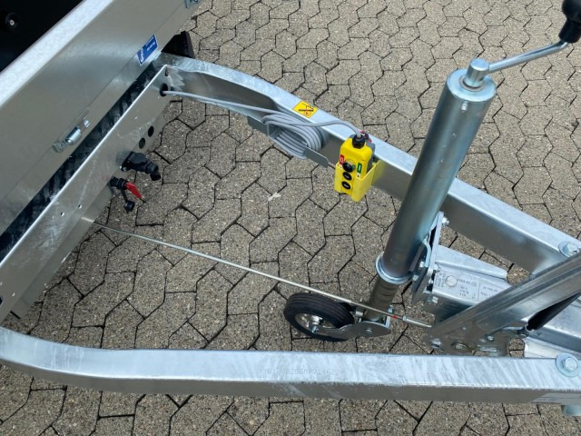 Brenderup Rückwärtskipper BT4260STB 2500, 2,5 to., E-Pumpe, 259x143x35cm - קרון נגרר עם מזהיר: תמונה 3 Brenderup Rückwärtskipper BT4260STB 2500, 2,5 to., E-Pumpe, 259x143x35cm - קרון נגרר עם מזהיר: תמונה 3