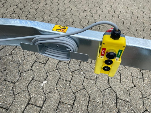 Brenderup Rückwärtskipper BT4260STB 2500, 2,5 to., E-Pumpe, 259x143x35cm - קרון נגרר עם מזהיר: תמונה 5 Brenderup Rückwärtskipper BT4260STB 2500, 2,5 to., E-Pumpe, 259x143x35cm - קרון נגרר עם מזהיר: תמונה 5
