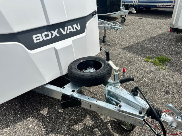 Brian James Box Van 600-3016-27-2-12-W, 3190 x 1580 x 2010 mm, 2,7 to. - קרון נגרר בתיבה סגורה: תמונה 2 Brian James Box Van 600-3016-27-2-12-W, 3190 x 1580 x 2010 mm, 2,7 to. - קרון נגרר בתיבה סגורה: תמונה 2