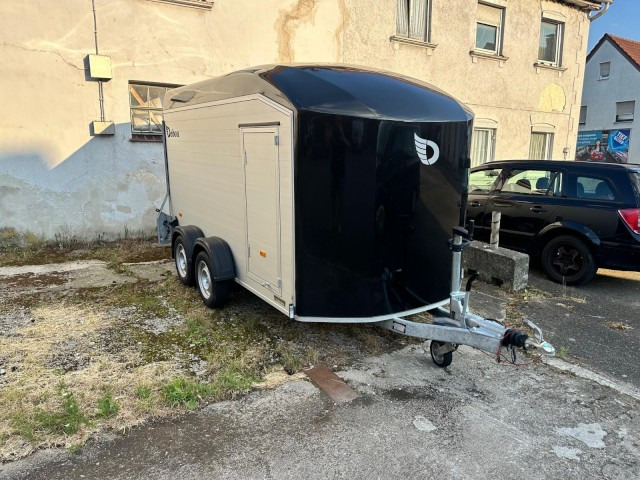 Cheval Liberte Debon Roadster 700 Alu + Türe 2600 kg, 100 km/h, 375x180x202cm - קרון נגרר בתיבה סגורה: תמונה 2 Cheval Liberte Debon Roadster 700 Alu + Türe 2600 kg, 100 km/h, 375x180x202cm - קרון נגרר בתיבה סגורה: תמונה 2