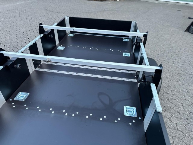 Faltos Blackline mit Fahrradträger, 750 kg, 2420 x 1420 x 300 mm - קרון נגרר למכונית: תמונה 4 Faltos Blackline mit Fahrradträger, 750 kg, 2420 x 1420 x 300 mm - קרון נגרר למכונית: תמונה 4