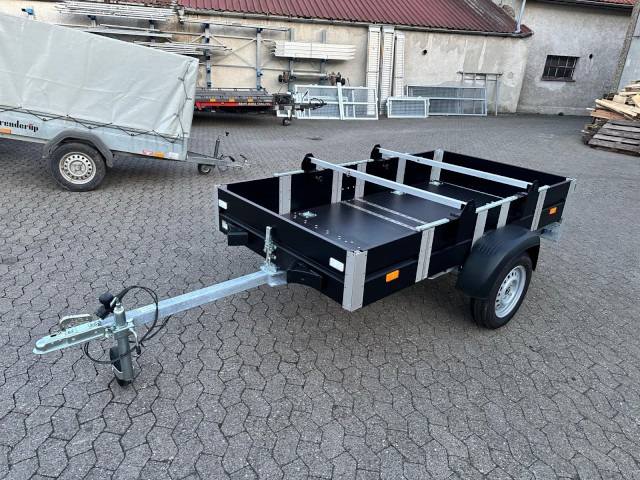 Faltos Blackline mit Fahrradträger, 750 kg, 2420 x 1420 x 300 mm - קרון נגרר למכונית: תמונה 1 Faltos Blackline mit Fahrradträger, 750 kg, 2420 x 1420 x 300 mm - קרון נגרר למכונית: תמונה 1