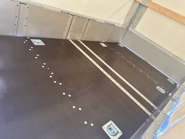 Faltos Pureline Vorteilsaktion, Hochplane 750 kg, 2420 x 1420 x 300 mm - קרון נגרר למכונית: תמונה 4 Faltos Pureline Vorteilsaktion, Hochplane 750 kg, 2420 x 1420 x 300 mm - קרון נגרר למכונית: תמונה 4
