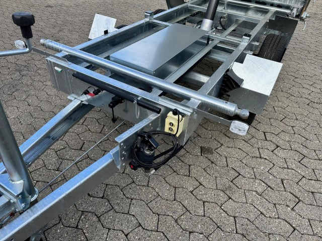 Humbaur 3-Seitenkipper HTK 2700.27 E-Pumpe Alu, 2670 x 1500 x 350 mm, 2,7 to. - קרון נגרר עם מזהיר: תמונה 4 Humbaur 3-Seitenkipper HTK 2700.27 E-Pumpe Alu, 2670 x 1500 x 350 mm, 2,7 to. - קרון נגרר עם מזהיר: תמונה 4