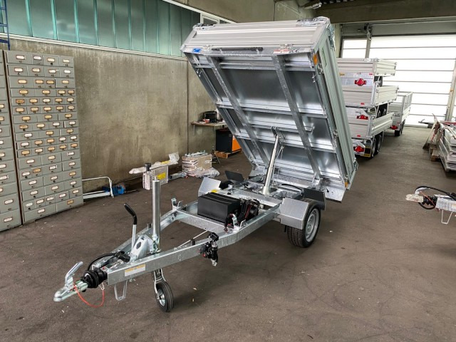 Humbaur HUK 152314 Heckkipper 1,5 t. 2300 x 1400 x 300mm E-Pumpe - קרון נגרר עם מזהיר: תמונה 1 Humbaur HUK 152314 Heckkipper 1,5 t. 2300 x 1400 x 300mm E-Pumpe - קרון נגרר עם מזהיר: תמונה 1