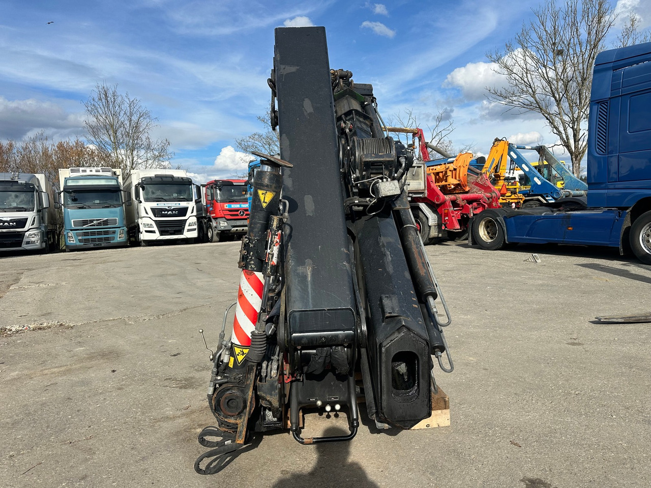 HIAB Hiab 244 E5 pRo XS - עגורן מעמיס: תמונה 3 HIAB Hiab 244 E5 pRo XS - עגורן מעמיס: תמונה 3