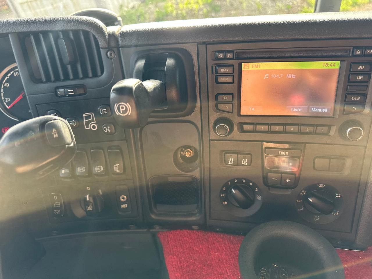 SCANIA P410 Euro6 4x2 Palfinger 13001 - משאית צד נופל/ שטוחה, משאית מנוף: תמונה 3 SCANIA P410 Euro6 4x2 Palfinger 13001 - משאית צד נופל/ שטוחה, משאית מנוף: תמונה 3
