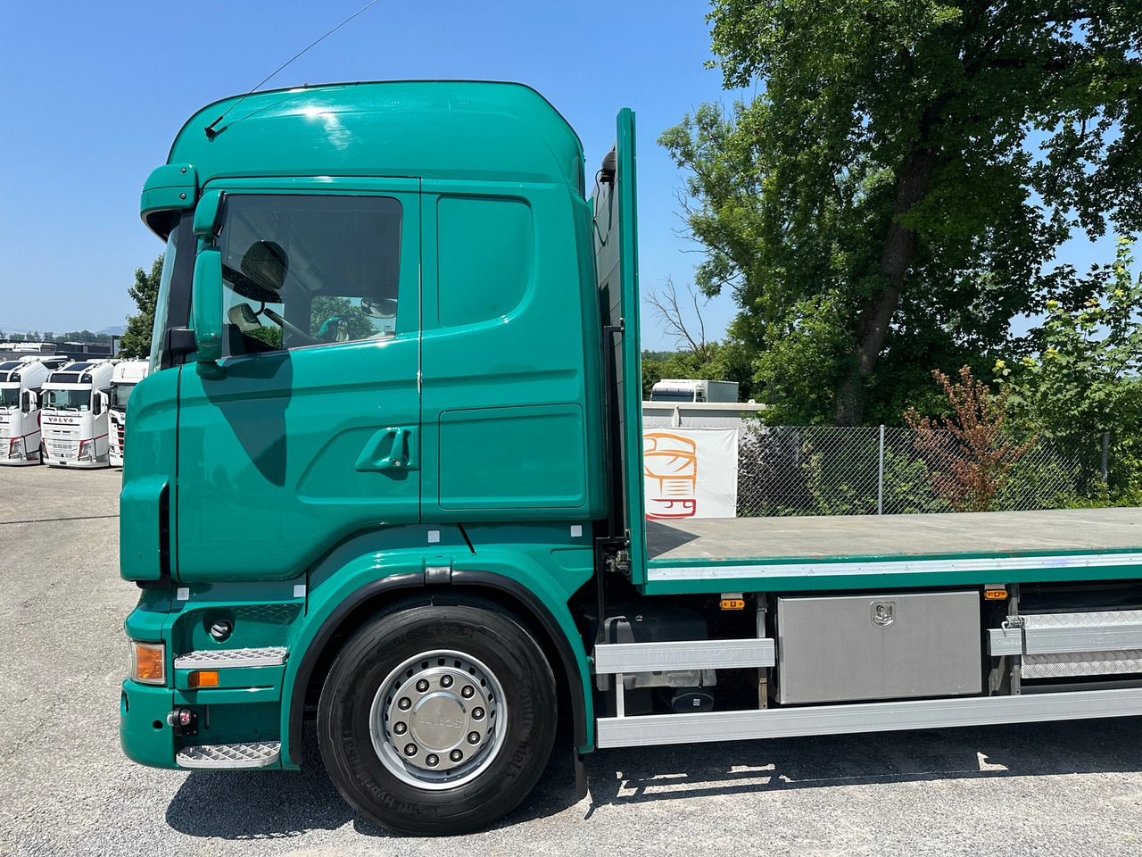 SCANIA R 480 6x2 Palfinger 16502 - משאית צד נופל/ שטוחה, משאית מנוף: תמונה 2 SCANIA R 480 6x2 Palfinger 16502 - משאית צד נופל/ שטוחה, משאית מנוף: תמונה 2