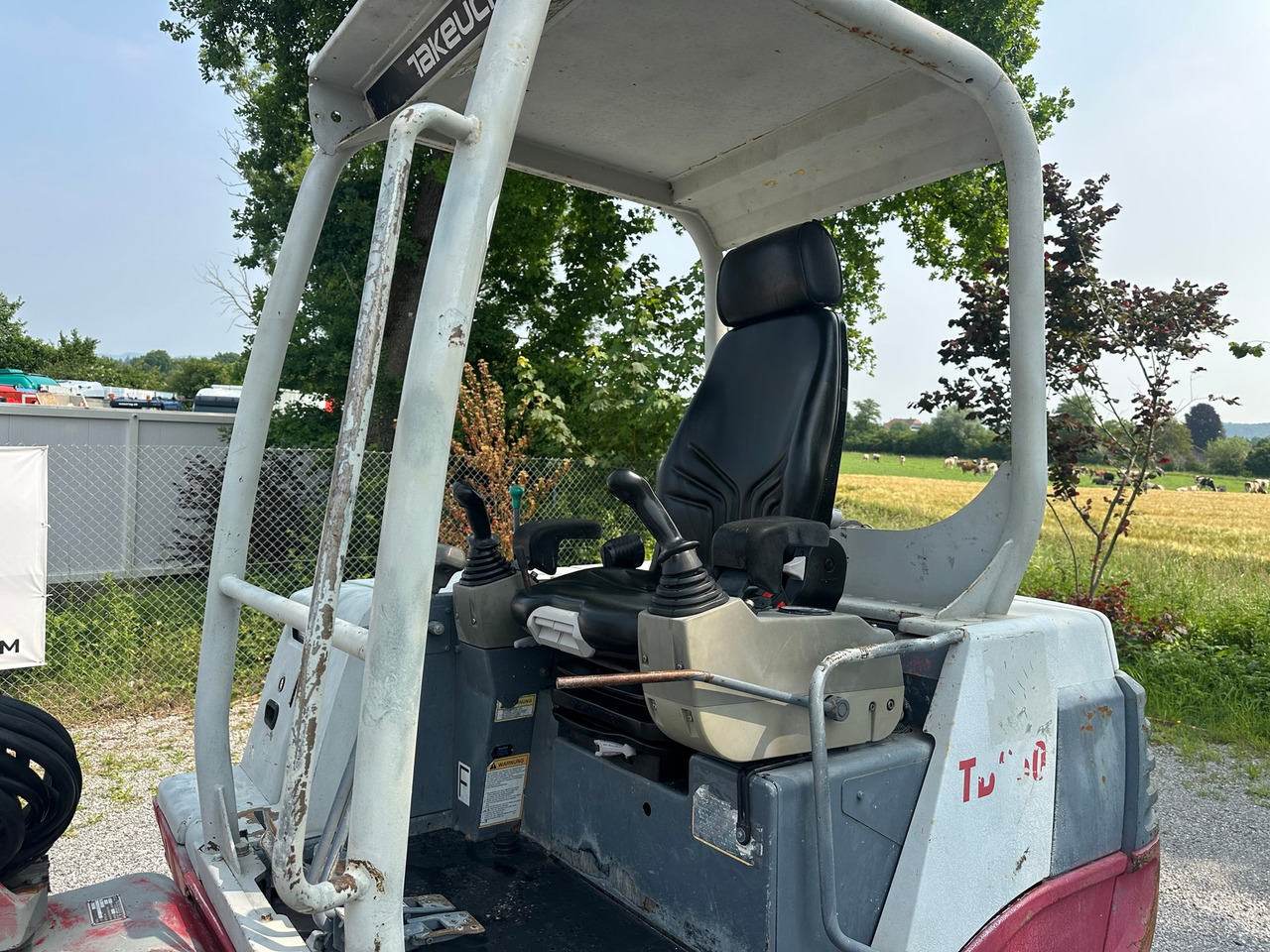 מחפר TAKEUCHI TB 250 5t: תמונה 6
