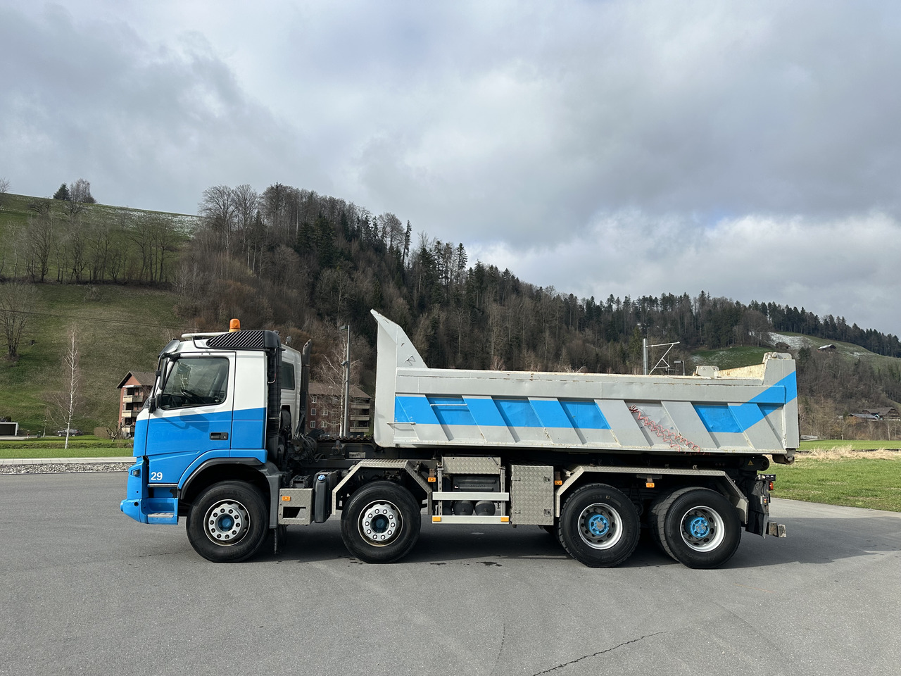 VOLVO FMX 420 440 460 480 8x4 Kettengäret sörling mulde - משאית הרמת וו: תמונה 3 VOLVO FMX 420 440 460 480 8x4 Kettengäret sörling mulde - משאית הרמת וו: תמונה 3