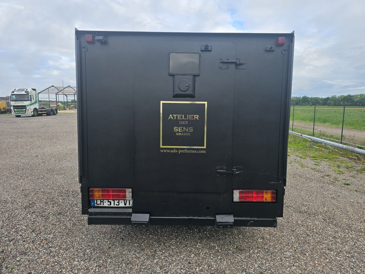 Mercedes Vario 816 - רכב אספן: תמונה 5 Mercedes Vario 816 - רכב אספן: תמונה 5