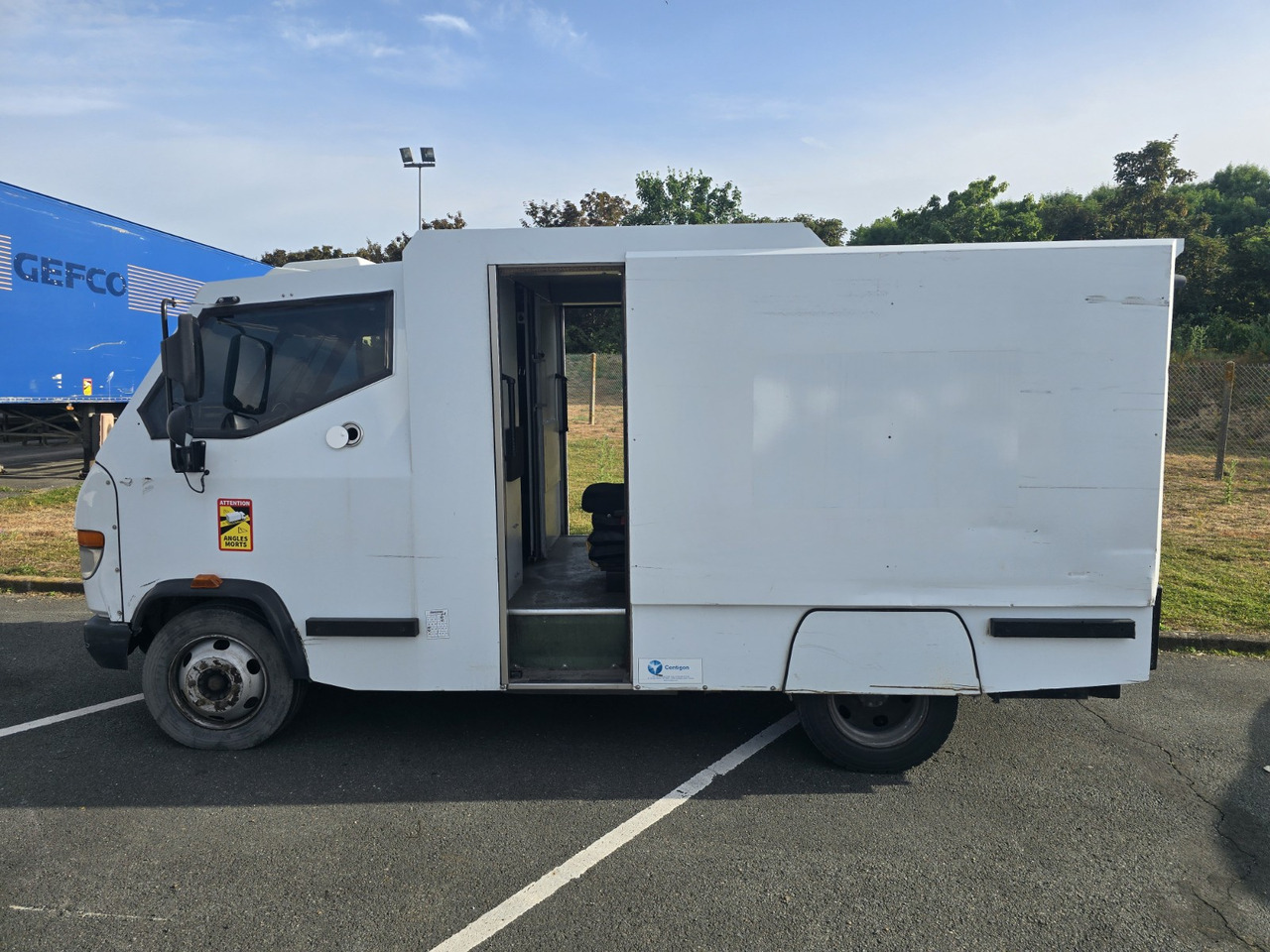 Mercedes Vario 816 - רכב אספן: תמונה 5 Mercedes Vario 816 - רכב אספן: תמונה 5