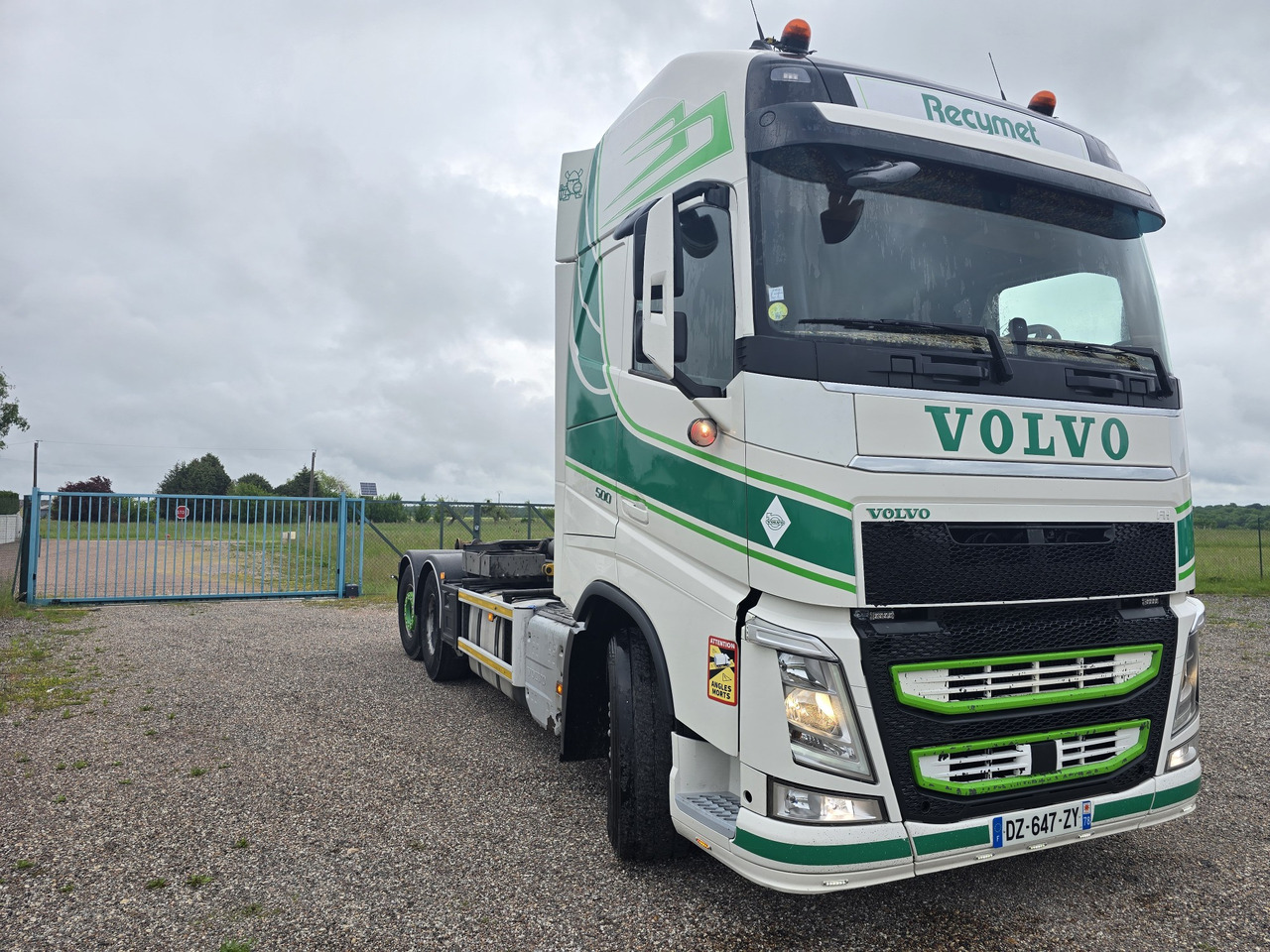 VOLVO FH500 Globe XL - משאית הרמת וו: תמונה 2 VOLVO FH500 Globe XL - משאית הרמת וו: תמונה 2