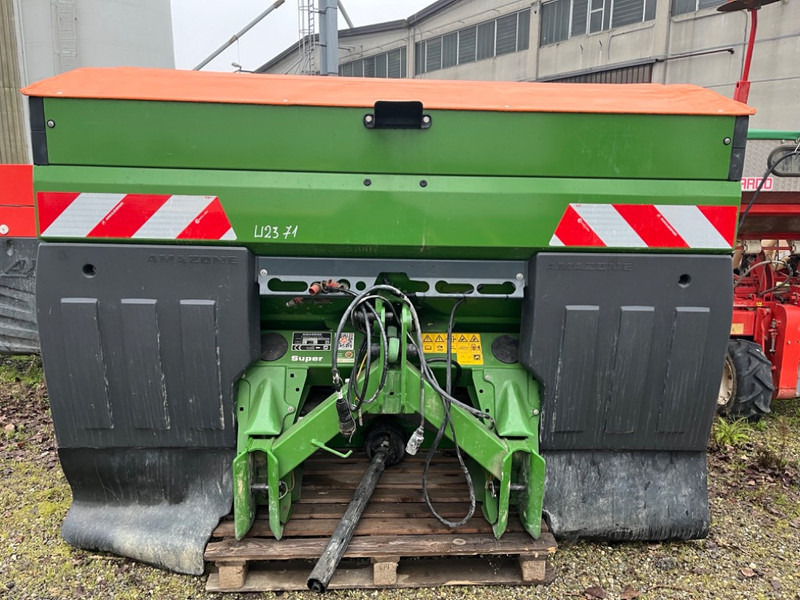 Amazone ZA-TS 1700 PROFIS TRONIC - מפזרת דשן: תמונה 3 Amazone ZA-TS 1700 PROFIS TRONIC - מפזרת דשן: תמונה 3