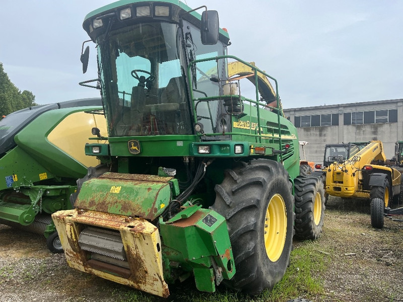 John Deere 7700 - מקצרת מספוא: תמונה 2 John Deere 7700 - מקצרת מספוא: תמונה 2