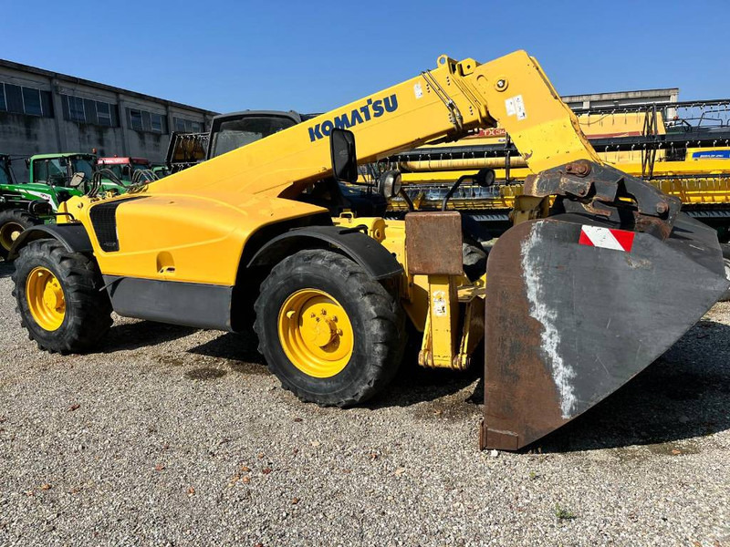 Komatsu WH 713 - מפעיל טלסקופי: תמונה 1 Komatsu WH 713 - מפעיל טלסקופי: תמונה 1