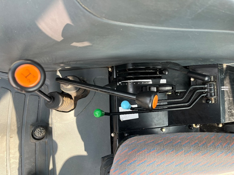 טרקטור חקלאי New Holland TD 90 D: תמונה 19