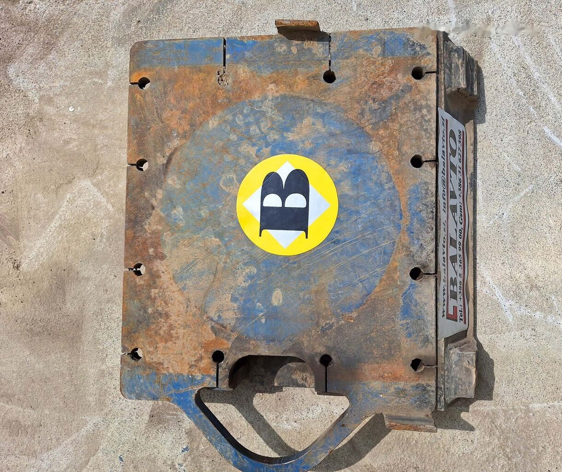 מצמד מהיר עבור מחפר Attachment plate: תמונה 9