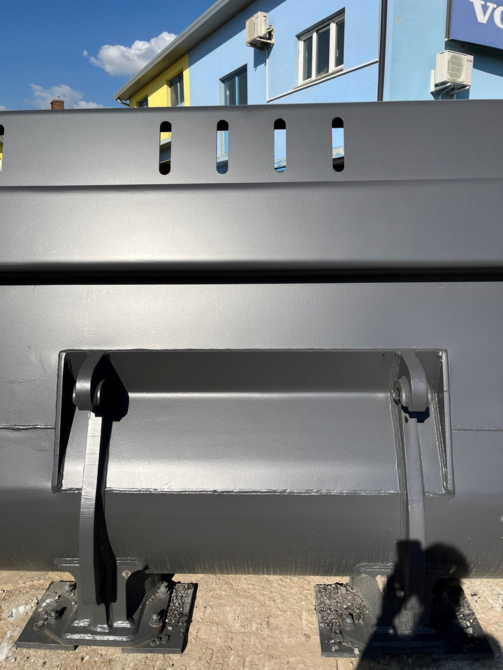 Balavto Loader bucket 3000 mm - דלי מעמיס: תמונה 5 Balavto Loader bucket 3000 mm - דלי מעמיס: תמונה 5