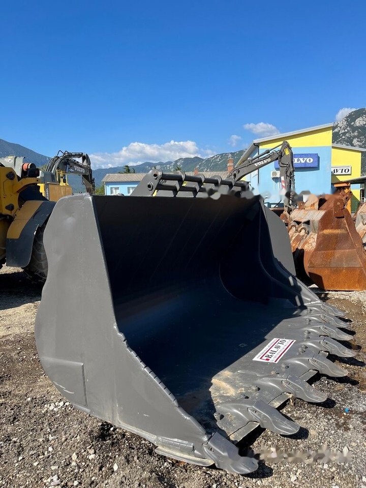 Balavto Loader bucket 3350 mm - דלי מעמיס: תמונה 5 Balavto Loader bucket 3350 mm - דלי מעמיס: תמונה 5