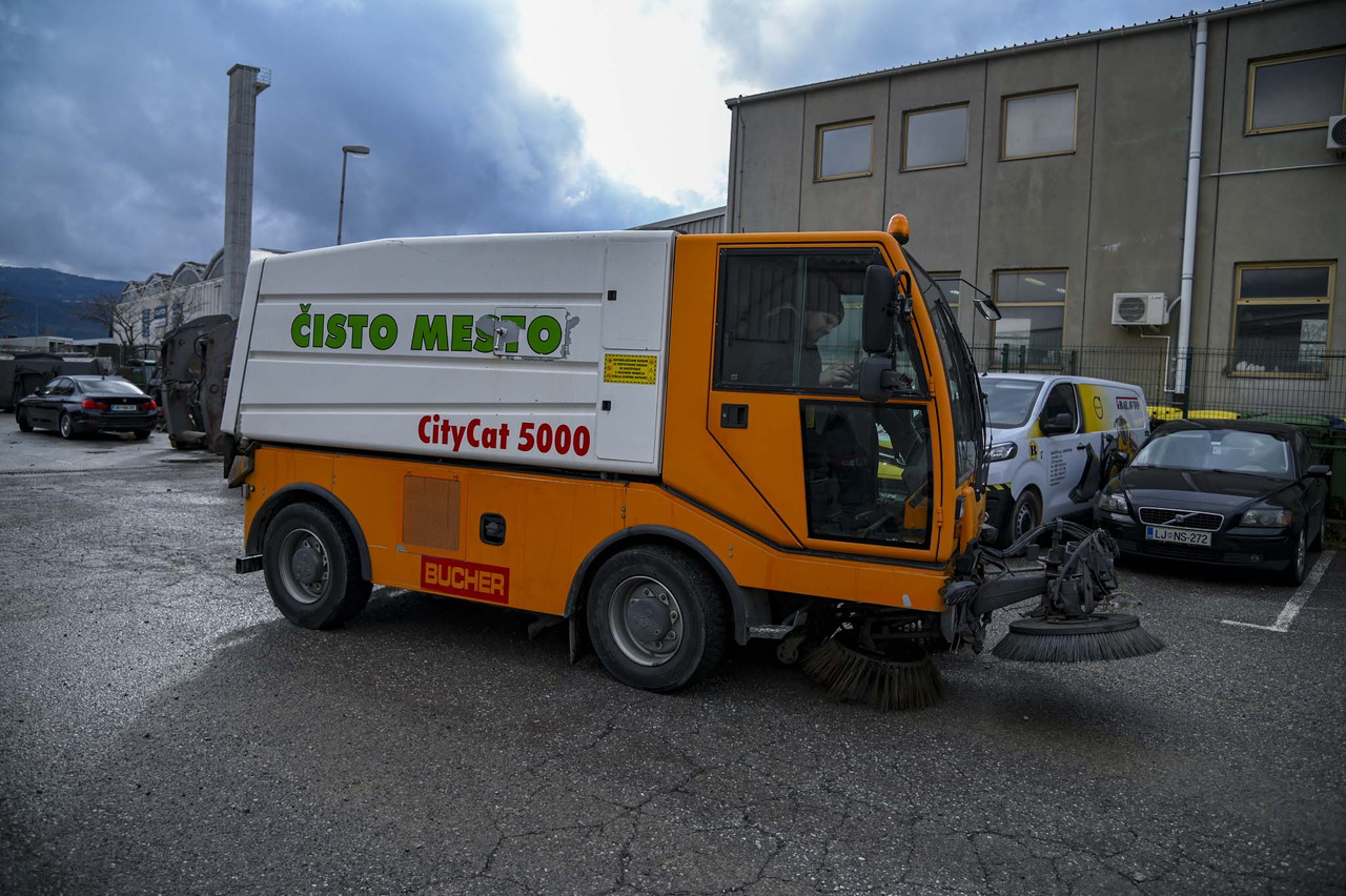 Bucher Schorling CC 5000 City Cat - מטאטא כבישים: תמונה 2 Bucher Schorling CC 5000 City Cat - מטאטא כבישים: תמונה 2