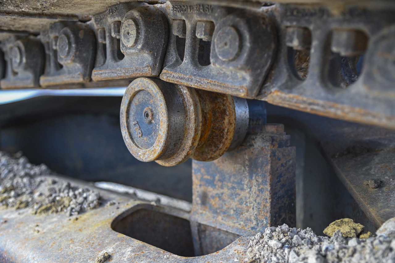 מחפר סורק CASE CX240B: תמונה 24 מחפר סורק CASE CX240B: תמונה 24