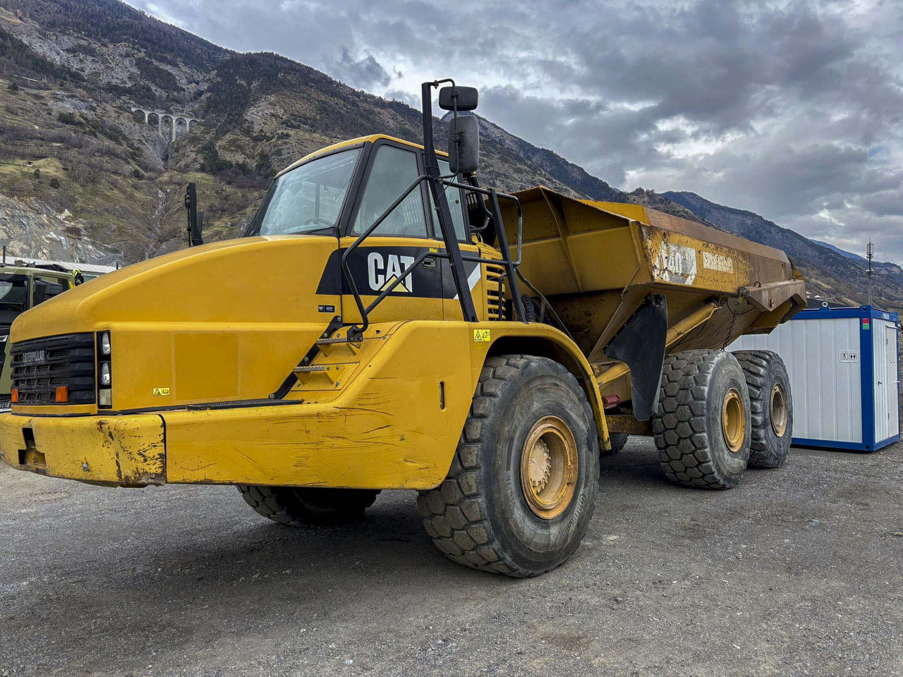CATERPILLAR 740 - מסיר פסולת מפרקי: תמונה 1 CATERPILLAR 740 - מסיר פסולת מפרקי: תמונה 1