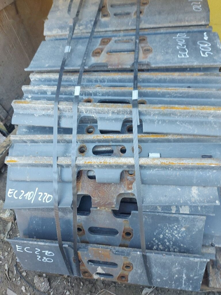 Grouser pads 600 mm Daewoo-Doosan DX225 NLC, Daewoo-Doosan Solar 220, Daewoo-Doosan Solar 225, Hitachi ZX180 LC, Hitachi ZX240, Hyundai HX180 HIGH WALKER, Komatsu PC150 LC, Komatsu PC160, Komatsu PC - רצועה עבור מחפר: תמונה 3 Grouser pads 600 mm Daewoo-Doosan DX225 NLC, Daewoo-Doosan Solar 220, Daewoo-Doosan Solar 225, Hitachi ZX180 LC, Hitachi ZX240, Hyundai HX180 HIGH WALKER, Komatsu PC150 LC, Komatsu PC160, Komatsu PC - רצועה עבור מחפר: תמונה 3