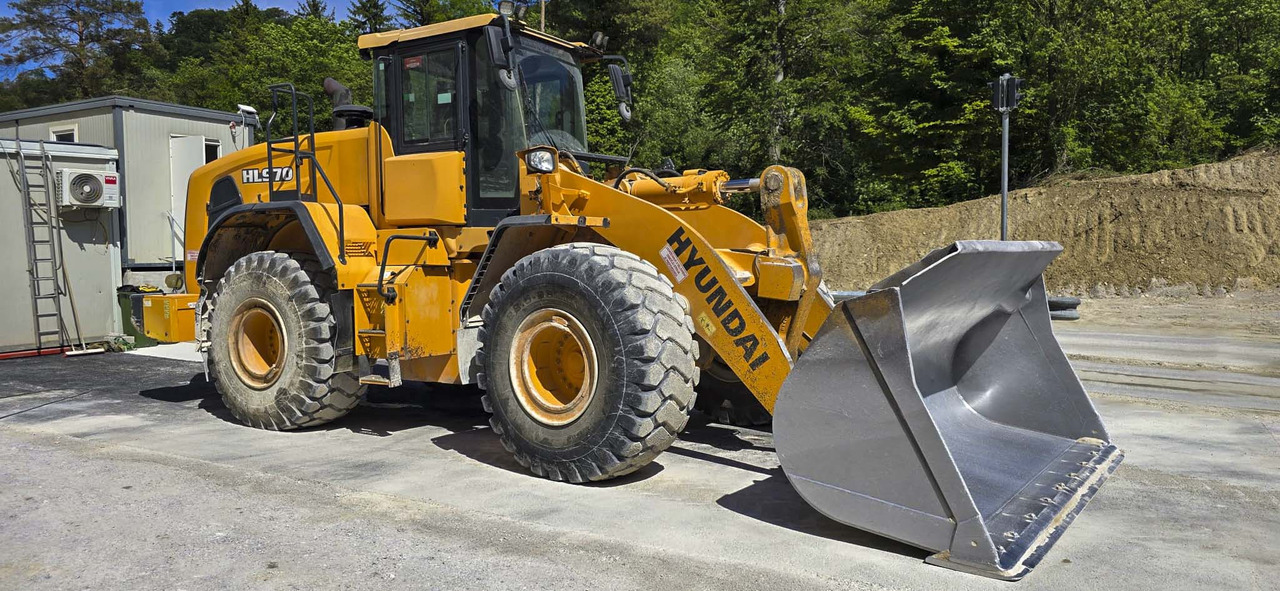 Hyundai HL970 - מעמיס גלגלים: תמונה 3 Hyundai HL970 - מעמיס גלגלים: תמונה 3