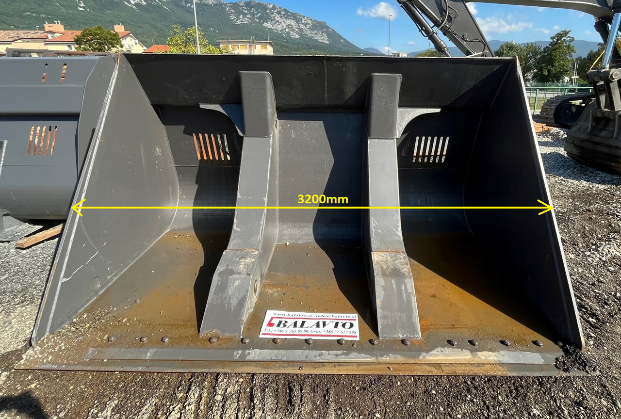 Loader bucket 3200 mm - דלי מעמיס: תמונה 2 Loader bucket 3200 mm - דלי מעמיס: תמונה 2