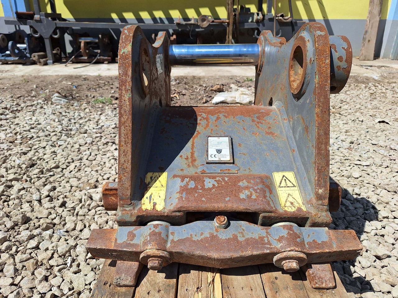 Trevi Benne hydraulic ARI Verachtert Volvo EC220E - מצמד מהיר עבור מכונת בנייה: תמונה 3 Trevi Benne hydraulic ARI Verachtert Volvo EC220E - מצמד מהיר עבור מכונת בנייה: תמונה 3