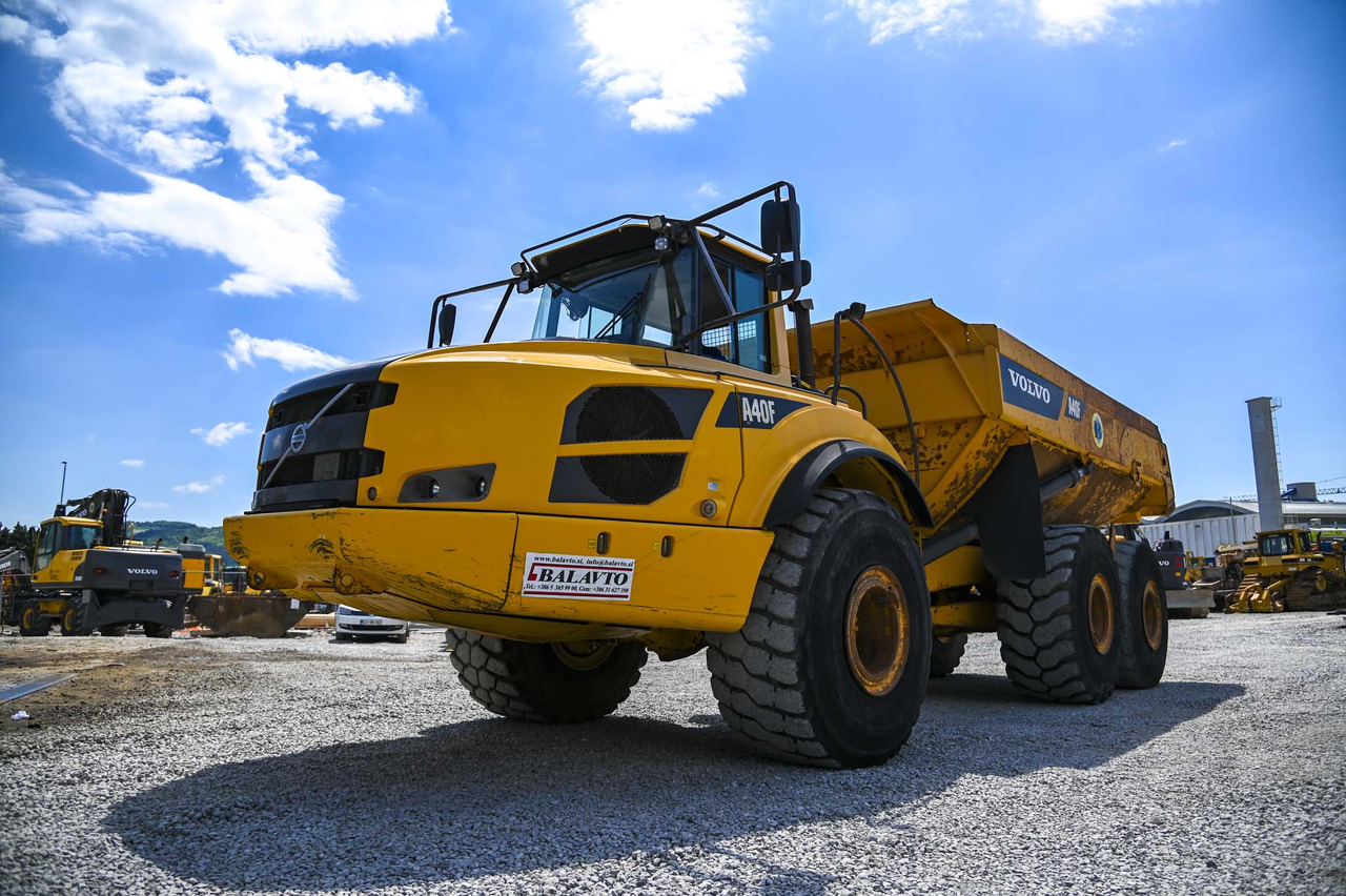 VOLVO A40F - מסיר פסולת מפרקי: תמונה 1 VOLVO A40F - מסיר פסולת מפרקי: תמונה 1