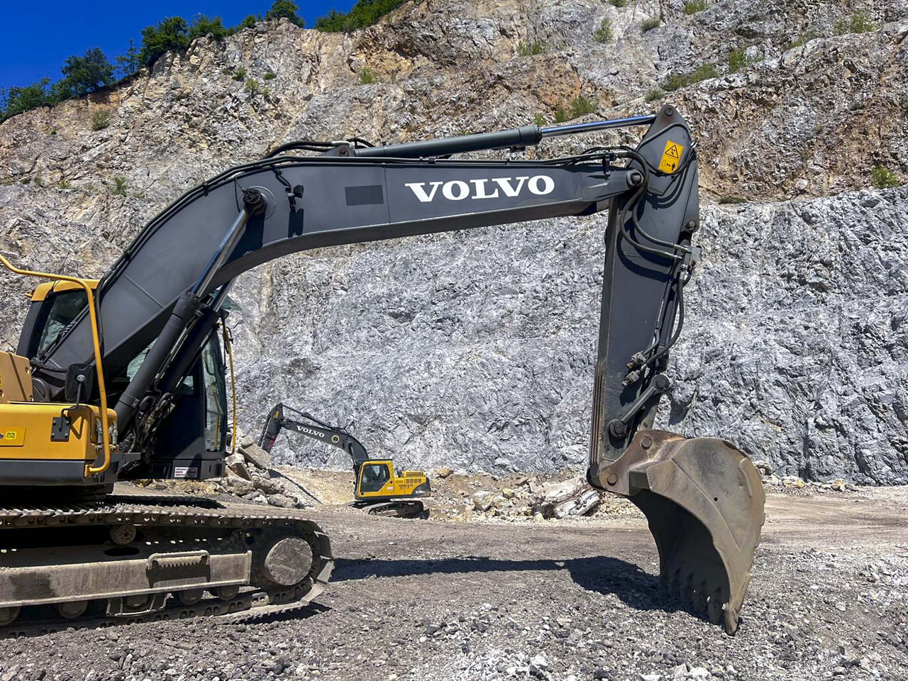 VOLVO EC220D - מחפר סורק: תמונה 4 VOLVO EC220D - מחפר סורק: תמונה 4