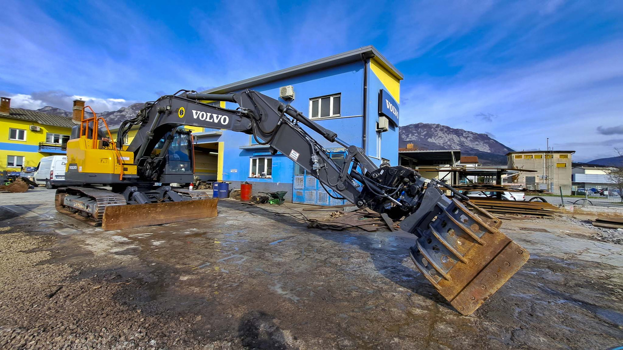VOLVO ECR235EL - מחפר סורק: תמונה 3 VOLVO ECR235EL - מחפר סורק: תמונה 3