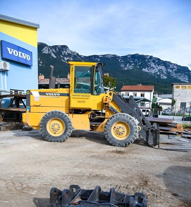 Volvo 11157386 for Volvo L70H, L90H - מצמד מהיר עבור מעמיס גלגלים: תמונה 4 Volvo 11157386 for Volvo L70H, L90H - מצמד מהיר עבור מעמיס גלגלים: תמונה 4