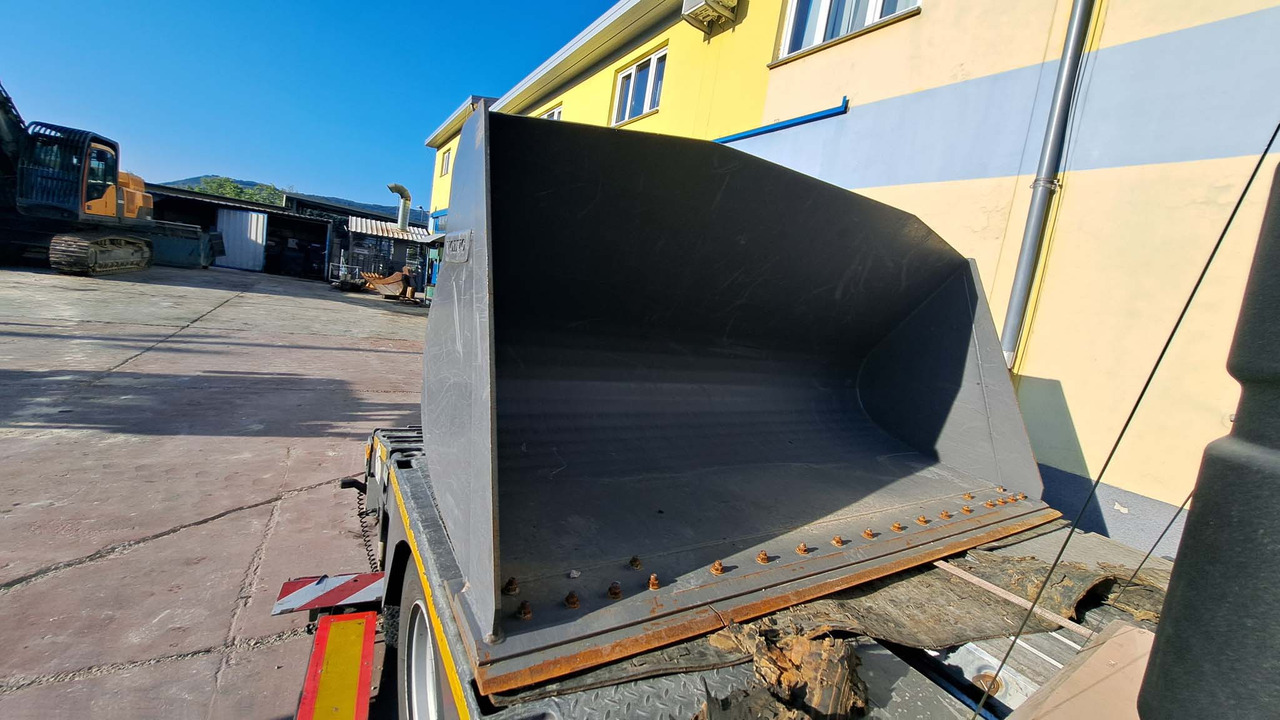 Volvo 2500 mm for 12-15 ton wheel loaders - דלי מעמיס עבור מעמיס גלגלים: תמונה 1 Volvo 2500 mm for 12-15 ton wheel loaders - דלי מעמיס עבור מעמיס גלגלים: תמונה 1