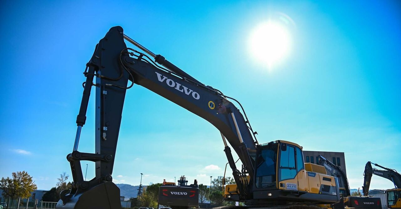 Volvo EC350DL - מחפר סורק: תמונה 2 Volvo EC350DL - מחפר סורק: תמונה 2