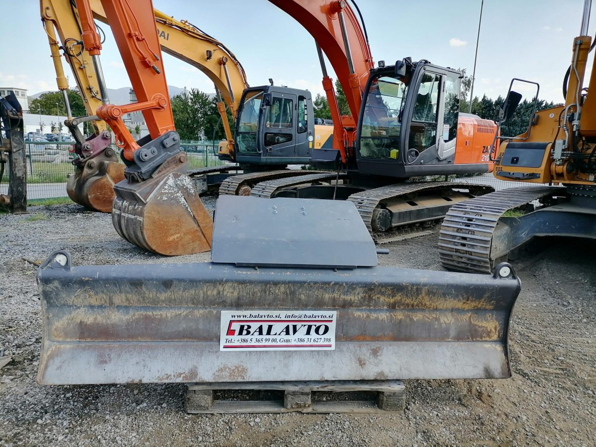 Volvo EW/EWR blade for Volvo excavators - צרופה עבור מחפר: תמונה 1 Volvo EW/EWR blade for Volvo excavators - צרופה עבור מחפר: תמונה 1