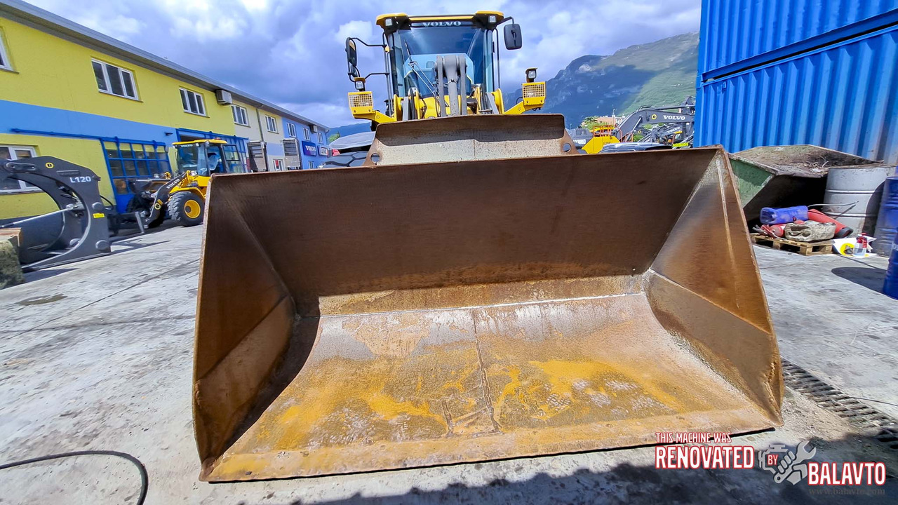 Volvo L120H - מעמיס גלגלים: תמונה 3 Volvo L120H - מעמיס גלגלים: תמונה 3