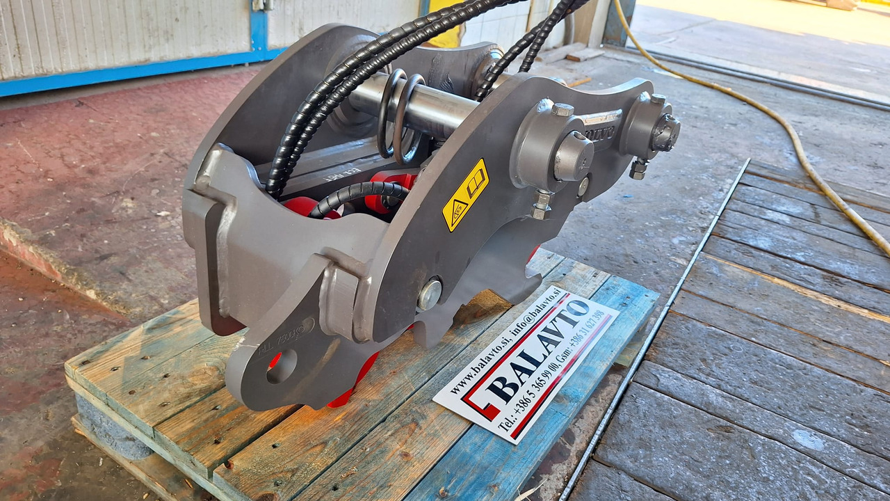 Volvo hydraulic quick coupler UNI65 - מצמד מהיר עבור מחפר: תמונה 3 Volvo hydraulic quick coupler UNI65 - מצמד מהיר עבור מחפר: תמונה 3