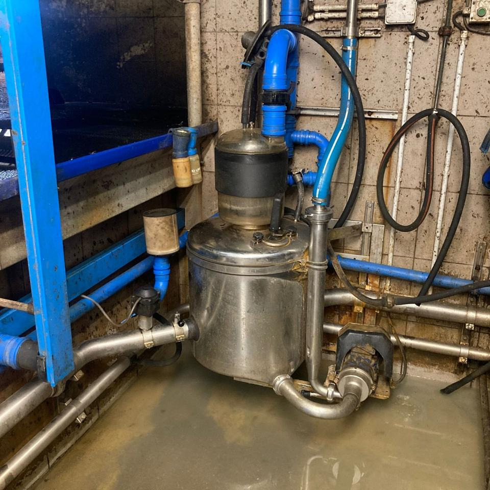 DeLaval Fischgrätenmelkstand Doppel 10er - ציוד חליבה: תמונה 4 DeLaval Fischgrätenmelkstand Doppel 10er - ציוד חליבה: תמונה 4