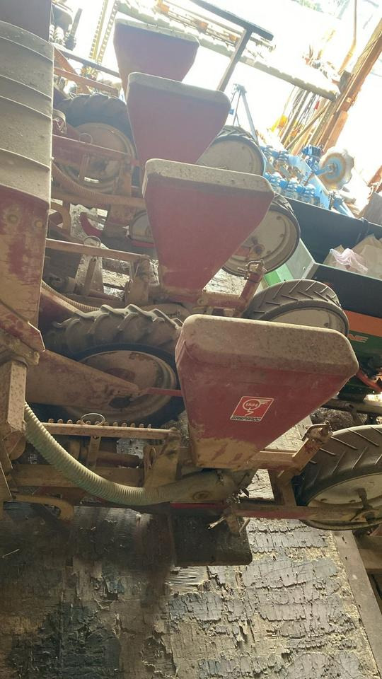 Gaspardo SP 510 Maissetzgerät, Maisdrille, Maissähgerät - מכונת זריעה מדויקת: תמונה 3 Gaspardo SP 510 Maissetzgerät, Maisdrille, Maissähgerät - מכונת זריעה מדויקת: תמונה 3