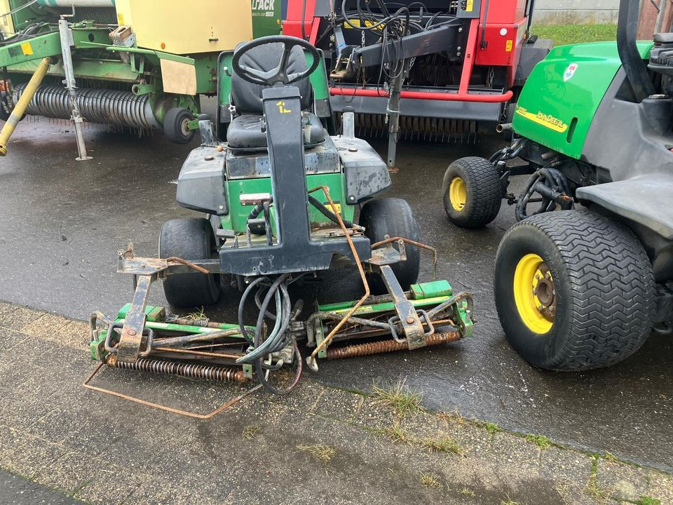John Deere Spindelmäher, Großflächenmäher 2243, 2500A, 3235C - מכסחת גינה: תמונה 4 John Deere Spindelmäher, Großflächenmäher 2243, 2500A, 3235C - מכסחת גינה: תמונה 4