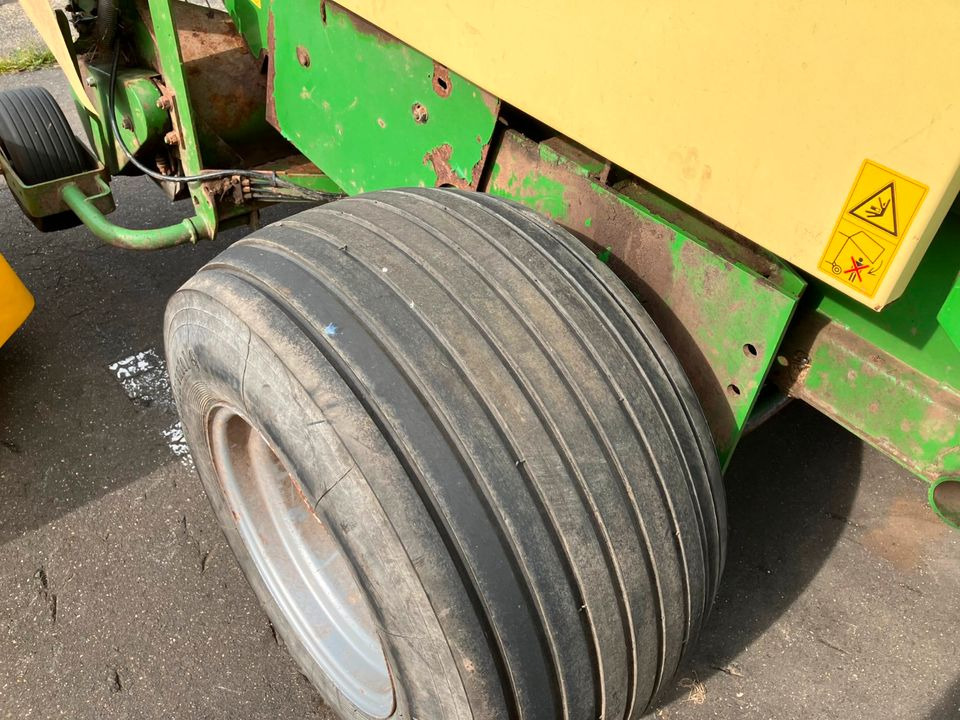 Krone Rundballenpresse VP 1500 MC Schneidwerk Netzbindung - מכונת צרור עגולה: תמונה 3 Krone Rundballenpresse VP 1500 MC Schneidwerk Netzbindung - מכונת צרור עגולה: תמונה 3
